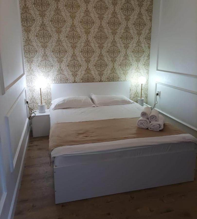 Riverside Boutique Hotel 阿拉木图 外观 照片