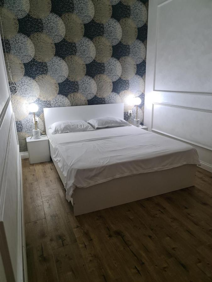 Riverside Boutique Hotel 阿拉木图 外观 照片